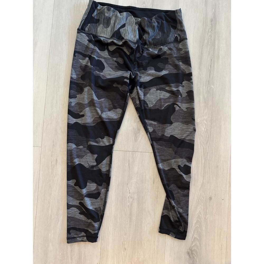 Rbx Woman’s camouflage leggings l
